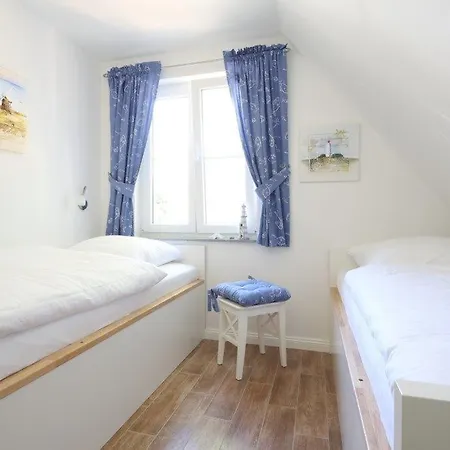 Semesterbostad Lucia *