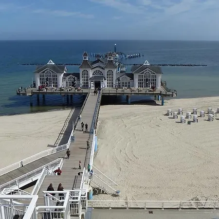 Semesterbostad Lucia *