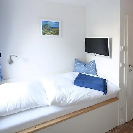 Semesterbostad Lucia *